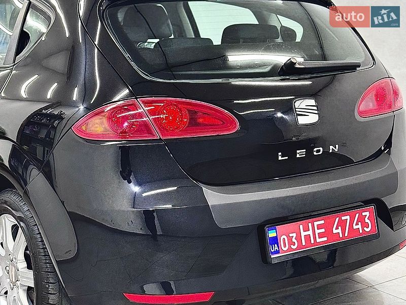 Хэтчбек SEAT Leon 2006 в Стрые