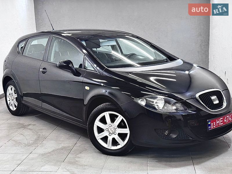 Хэтчбек SEAT Leon 2006 в Стрые