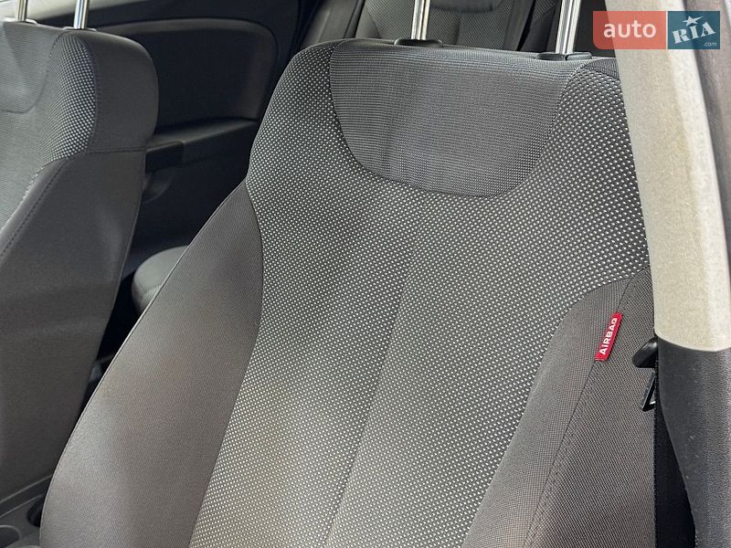 Хэтчбек SEAT Leon 2006 в Стрые