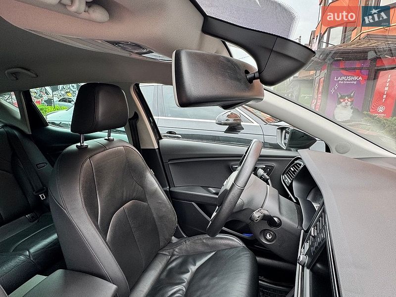Хэтчбек SEAT Leon 2014 в Киеве