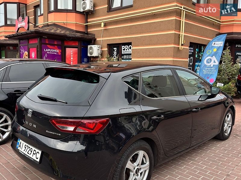 Хэтчбек SEAT Leon 2014 в Киеве