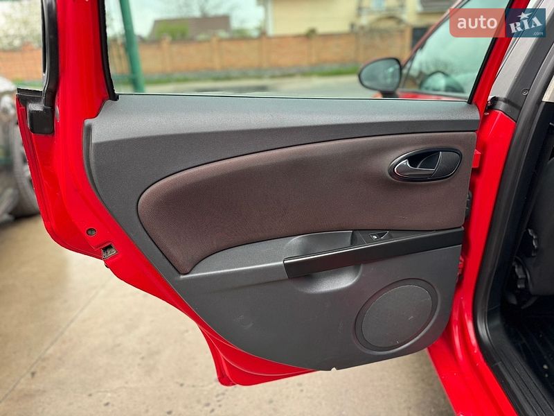 Хэтчбек SEAT Leon 2008 в Бердичеве