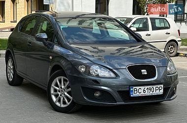 Хэтчбек SEAT Leon 2011 в Львове