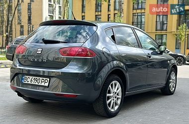 Хэтчбек SEAT Leon 2011 в Львове