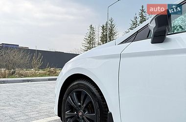 Хэтчбек SEAT Leon 2015 в Самборе