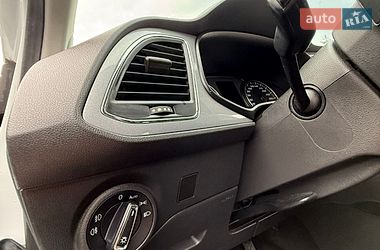 Хэтчбек SEAT Leon 2015 в Самборе