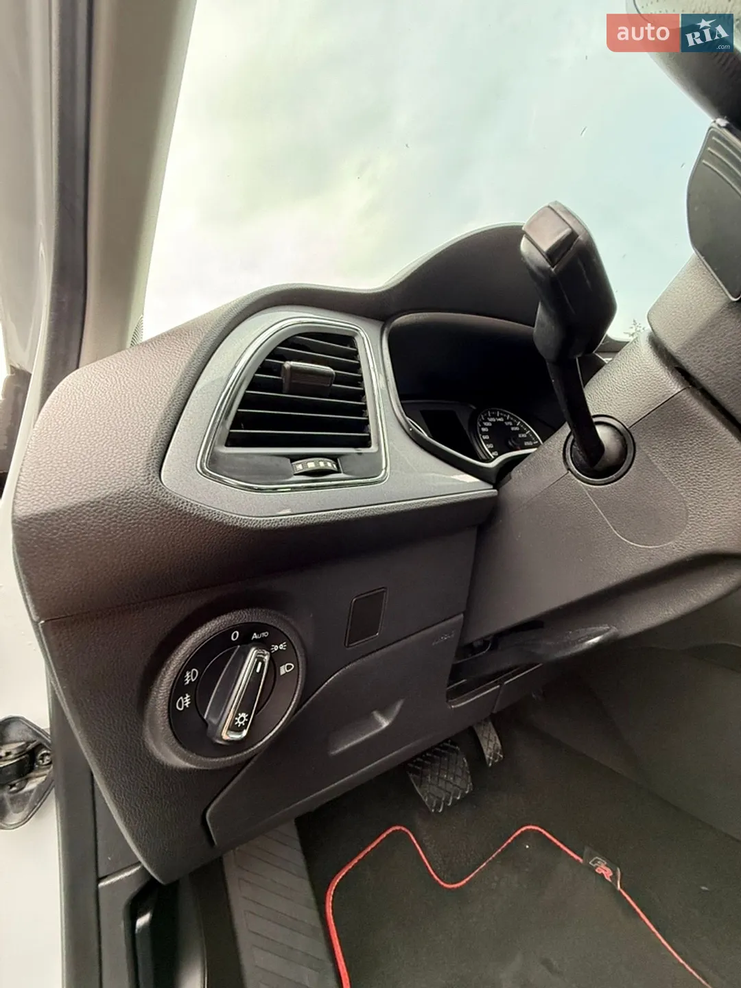 2015 SEAT Leon - мініатюра 34