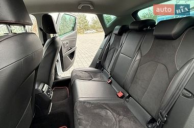Хэтчбек SEAT Leon 2015 в Самборе