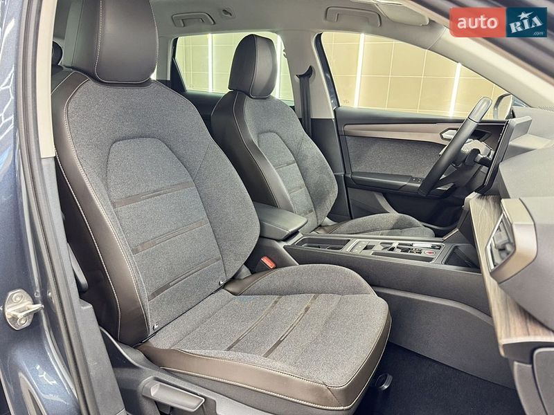 Универсал SEAT Leon 2023 в Буче