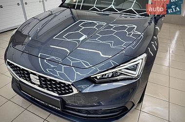 Универсал SEAT Leon 2023 в Буче