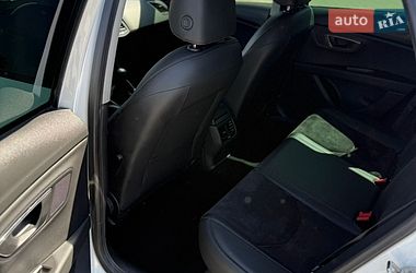 Хэтчбек SEAT Leon 2015 в Киеве