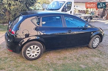 Хэтчбек SEAT Leon 2008 в Бучаче