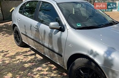 Хэтчбек SEAT Leon 2001 в Волочиске