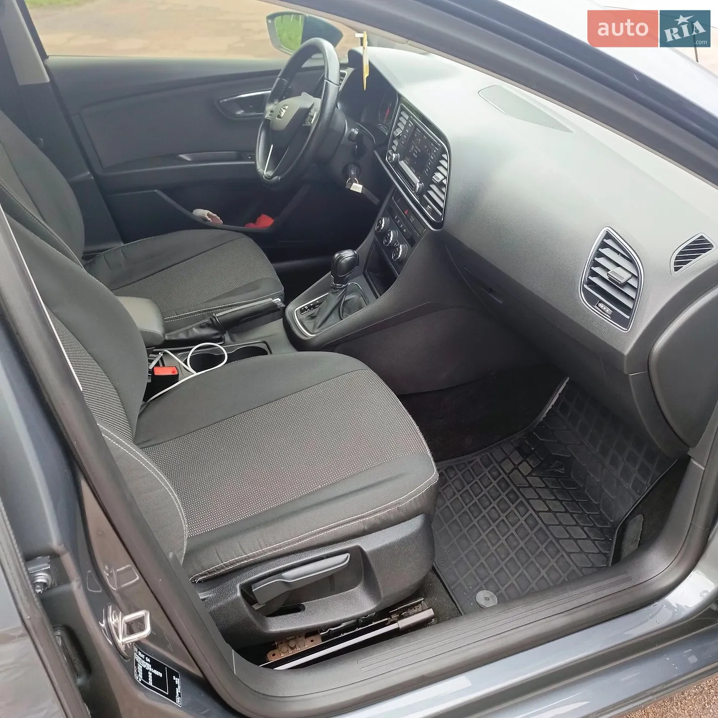 2015 SEAT Leon - мініатюра 18