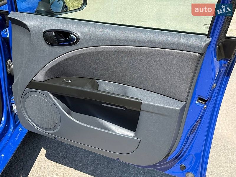 Хэтчбек SEAT Leon 2006 в Кропивницком