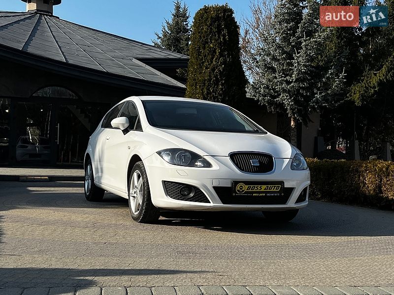 SEAT Leon 2011 SEAT Leon 2011