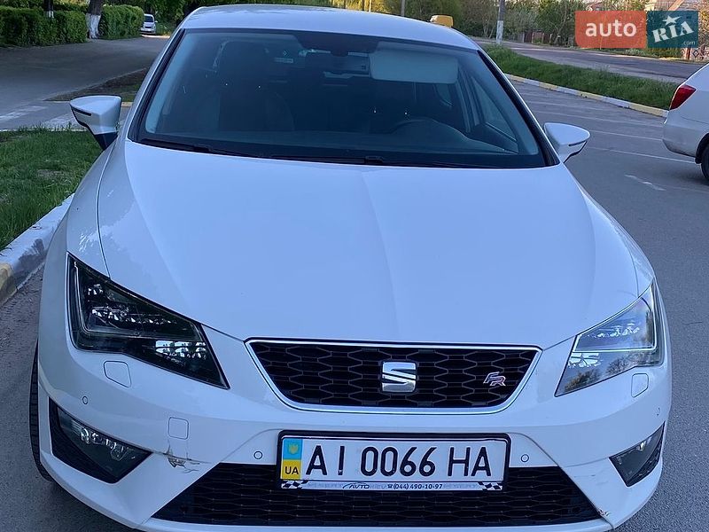 Хэтчбек SEAT Leon 2015 в Василькове