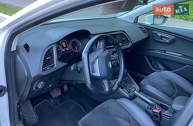 Хэтчбек SEAT Leon 2015 в Василькове
