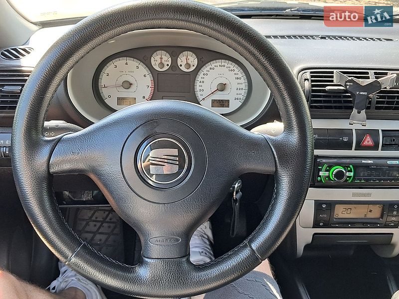 Хетчбек SEAT Leon 2006 в Києві