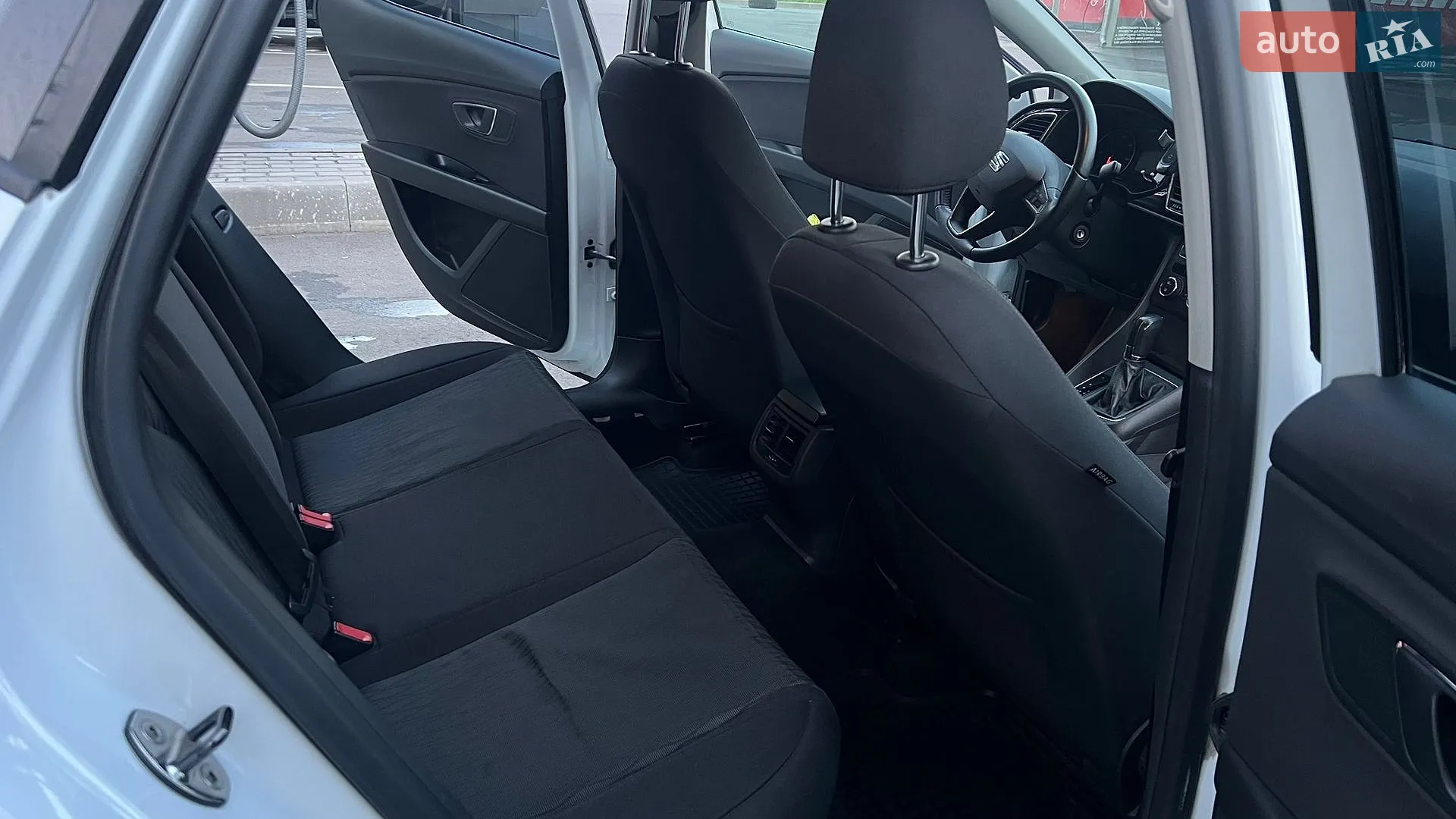 2013 SEAT Leon - мініатюра 21