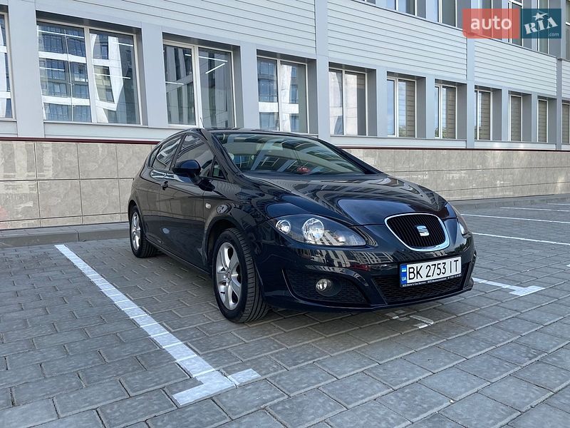 Хэтчбек SEAT Leon 2009 в Ровно