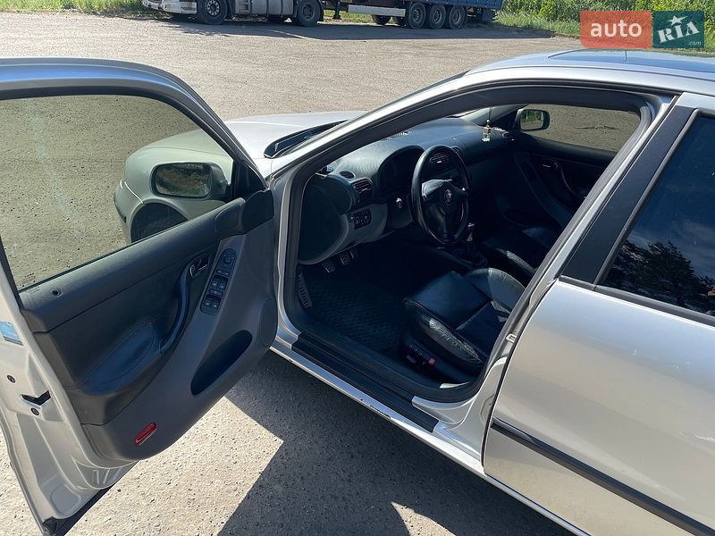 Хетчбек SEAT Leon 2000 в Львові