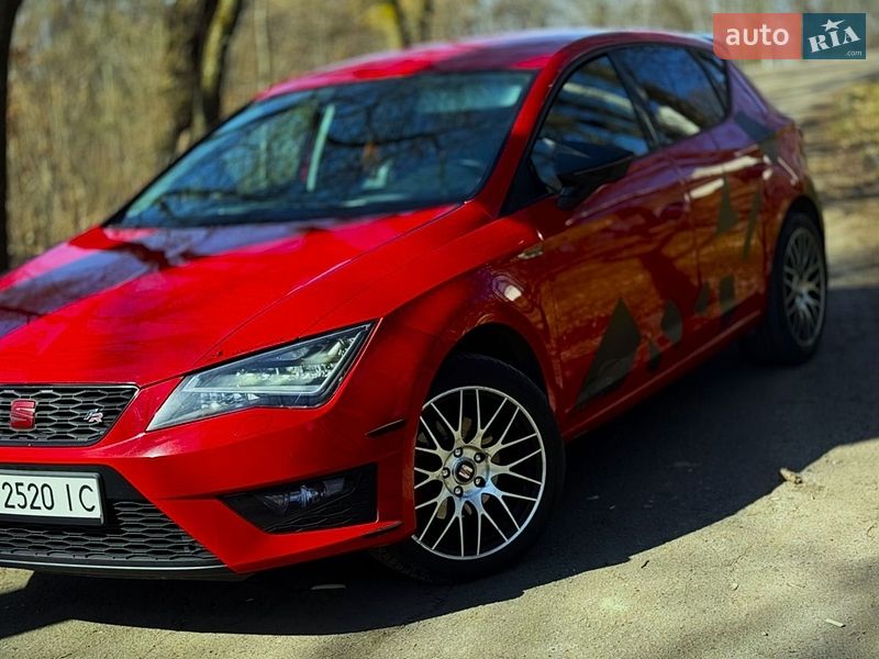 Хэтчбек SEAT Leon 2013 в Калуше