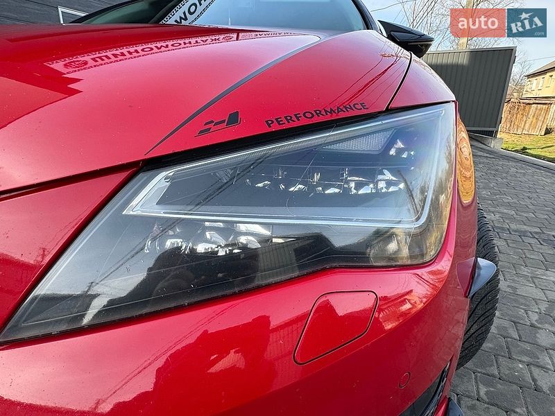 Хэтчбек SEAT Leon 2013 в Калуше