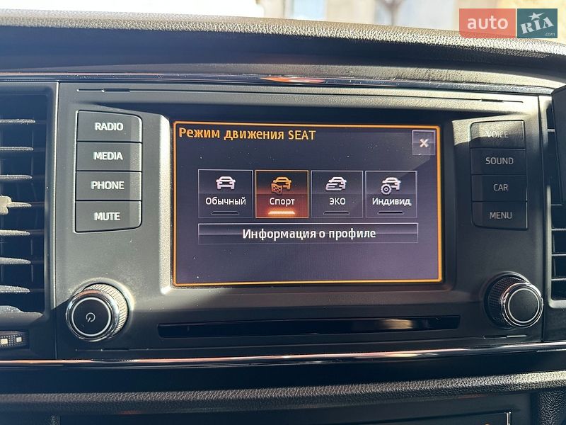 Хэтчбек SEAT Leon 2013 в Калуше