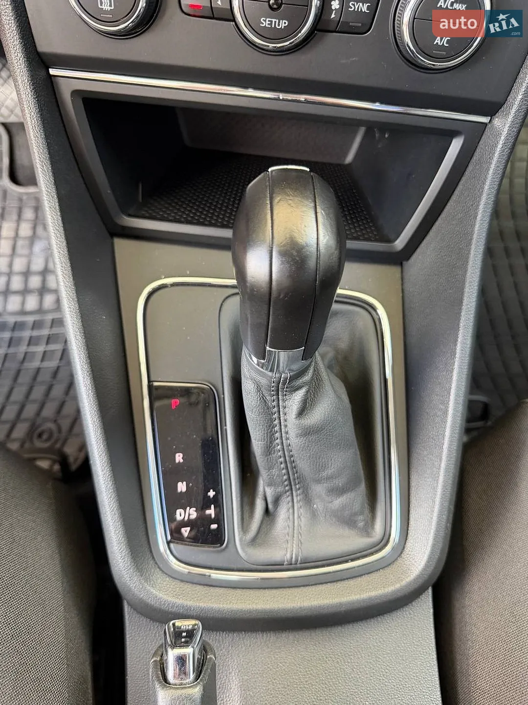 2015 SEAT Leon - мініатюра 26