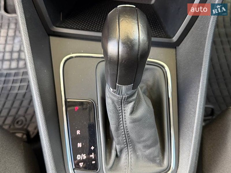 Хэтчбек SEAT Leon 2015 в Белой Церкви