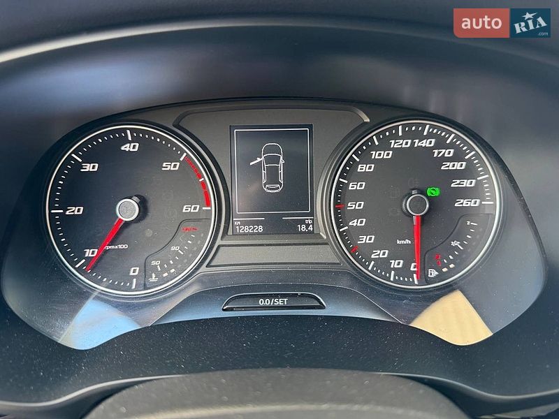 Хэтчбек SEAT Leon 2015 в Белой Церкви