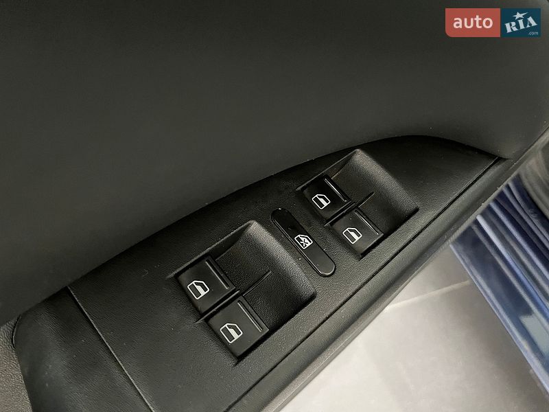 Хетчбек SEAT Leon 2006 в Львові