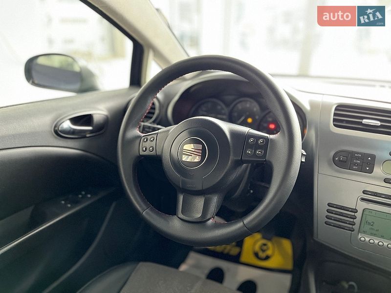 Хетчбек SEAT Leon 2006 в Львові