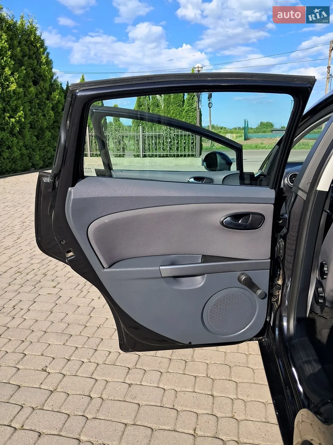 2011 SEAT Leon - мініатюра 12