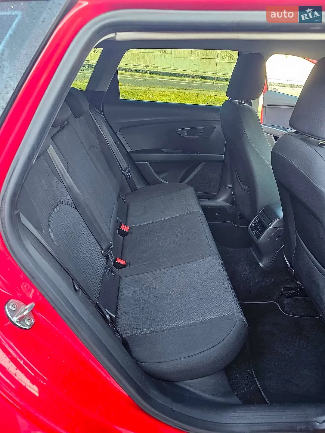 2014 SEAT Leon - мініатюра 12