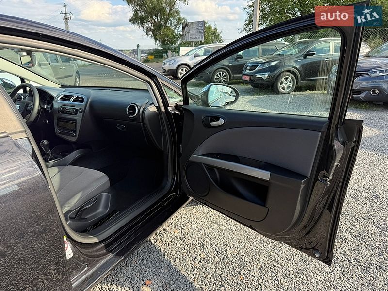 Хэтчбек SEAT Leon 2012 в Ровно фото 17 Хэтчбек SEAT Leon 2012 в Ровно