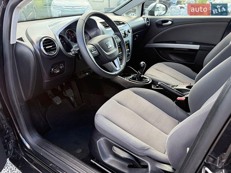 Хэтчбек SEAT Leon 2012 в Ровно фото 27 Хэтчбек SEAT Leon 2012 в Ровно