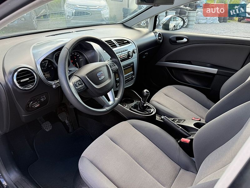 Хэтчбек SEAT Leon 2012 в Ровно фото 28 Хэтчбек SEAT Leon 2012 в Ровно