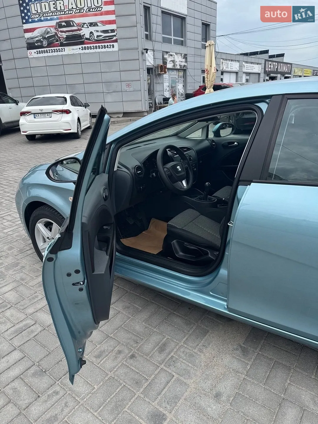 2010 SEAT Leon - мініатюра 12