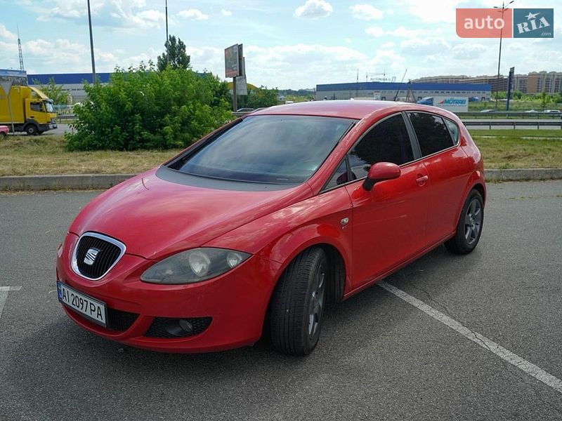 Хетчбек SEAT Leon 2008 в Києві