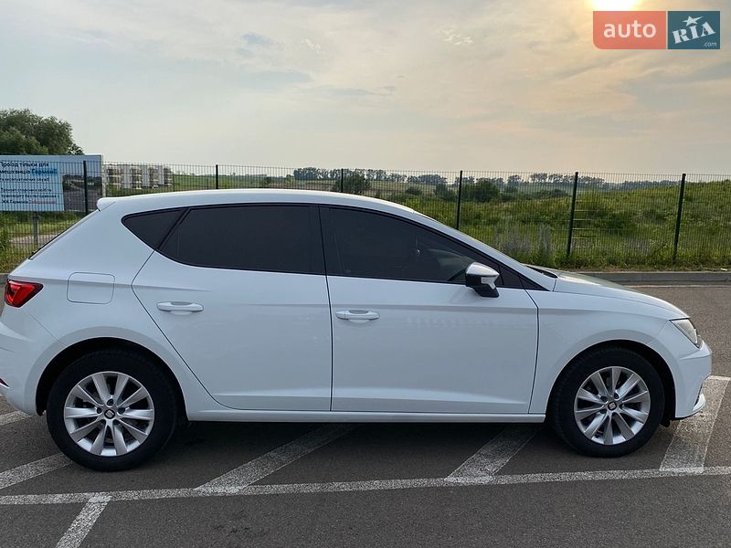 Хетчбек SEAT Leon 2018 в Рівному