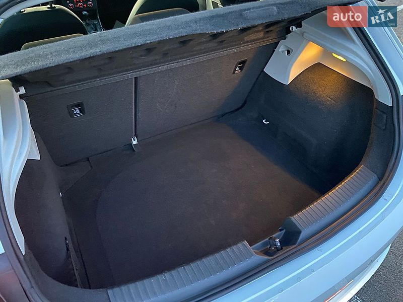 Хетчбек SEAT Leon 2018 в Рівному