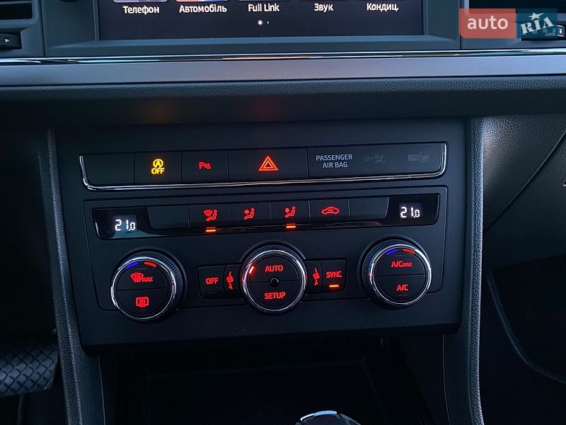 Хетчбек SEAT Leon 2018 в Рівному