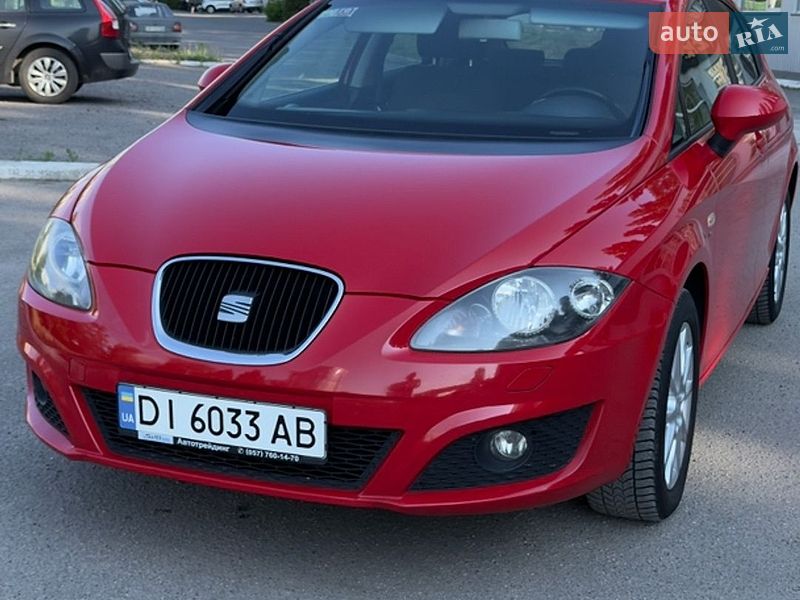 Хэтчбек SEAT Leon 2010 в Харькове