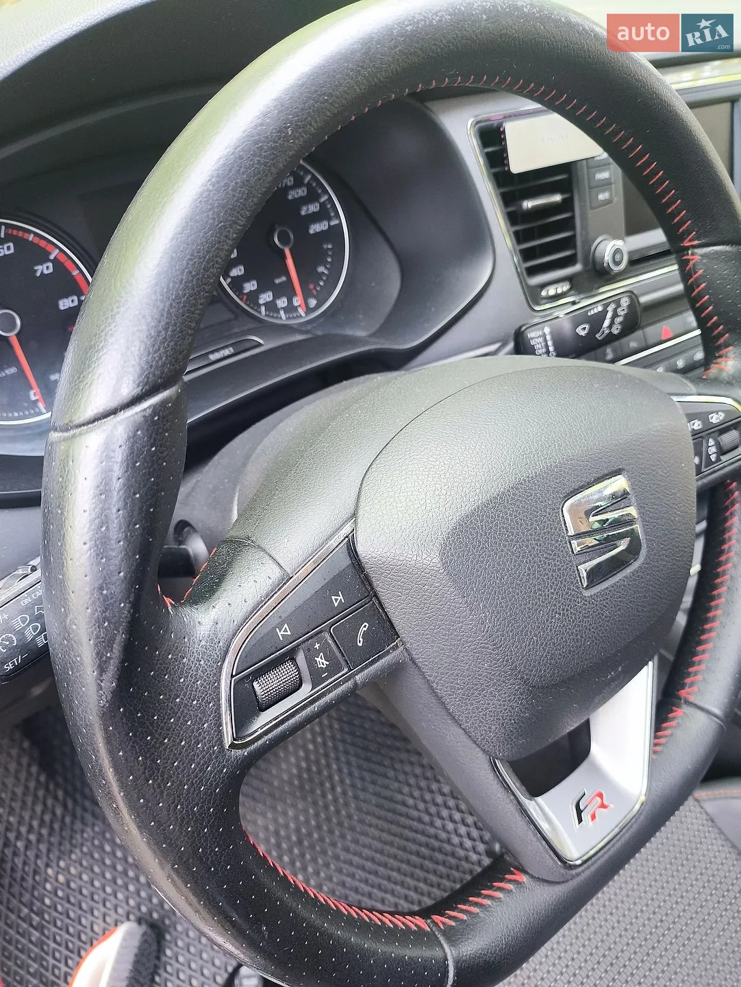 2013 SEAT Leon - мініатюра 23