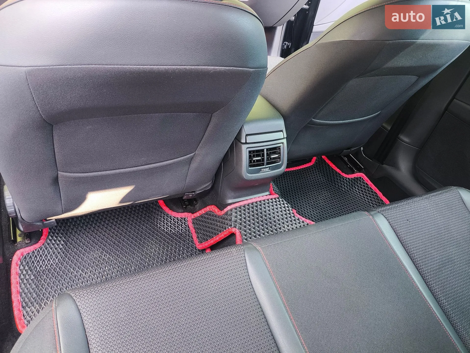 2013 SEAT Leon - мініатюра 17
