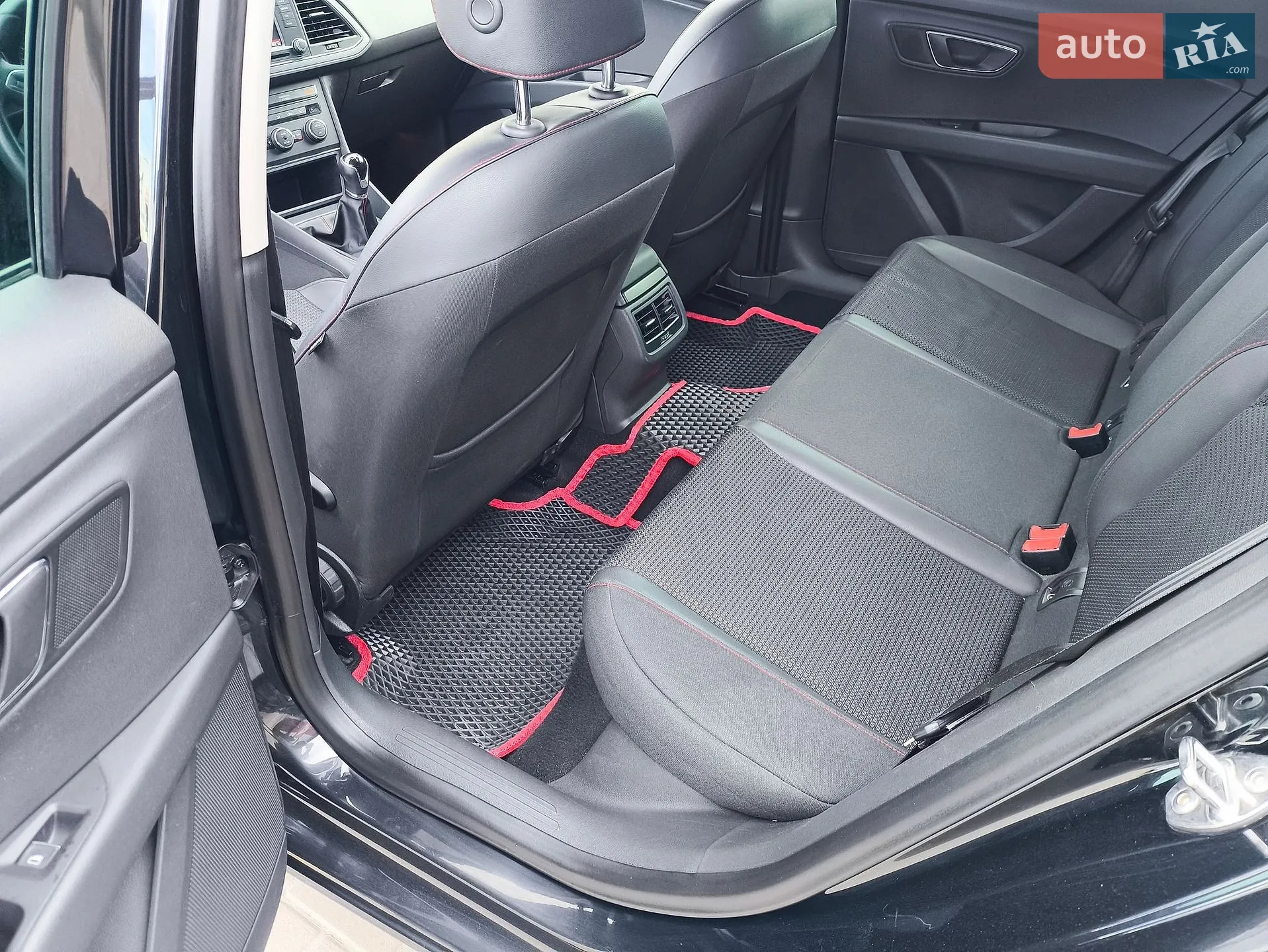 2013 SEAT Leon - мініатюра 16