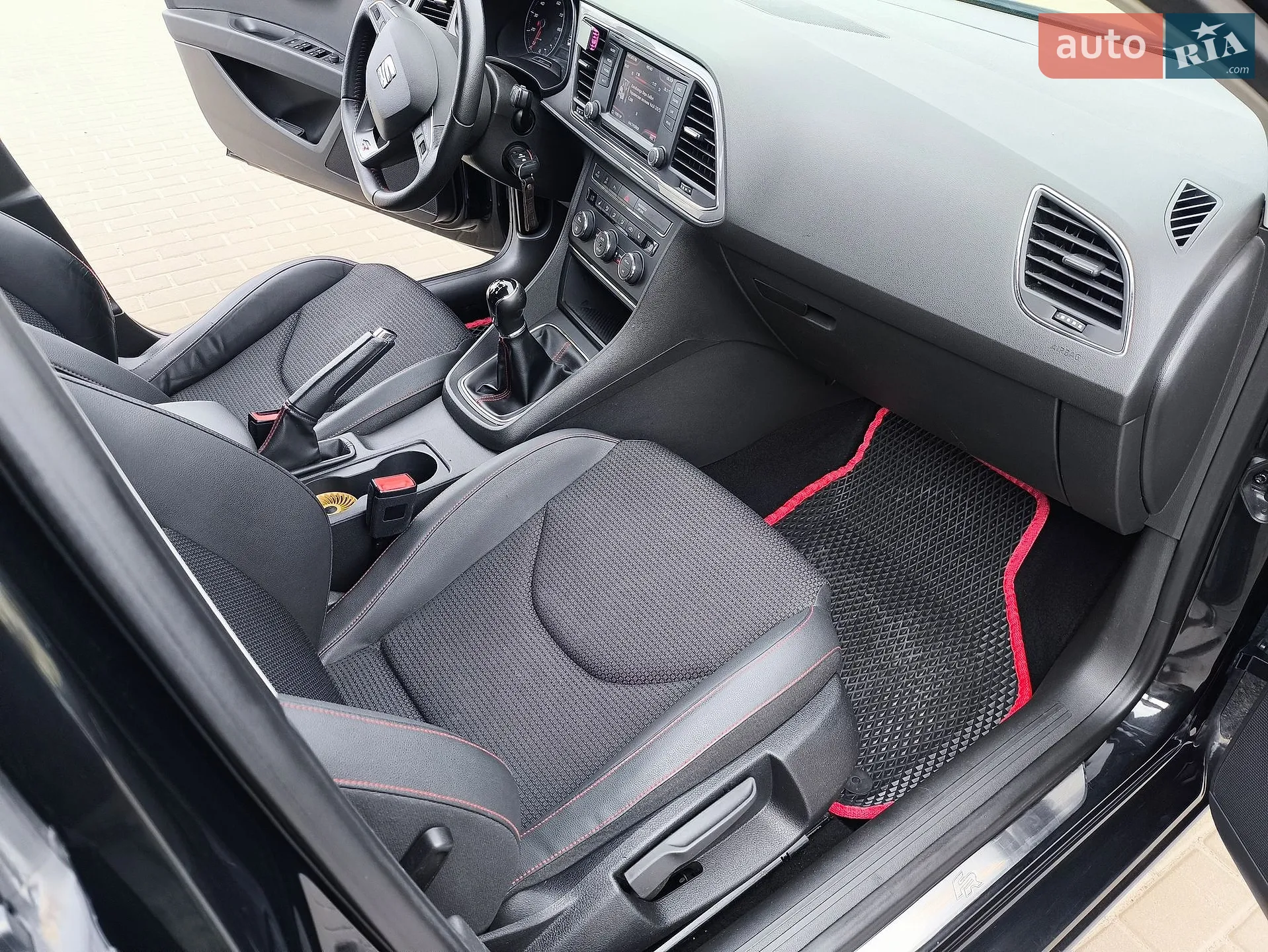2013 SEAT Leon - мініатюра 13