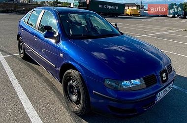 Хэтчбек SEAT Leon 2002 в Киеве